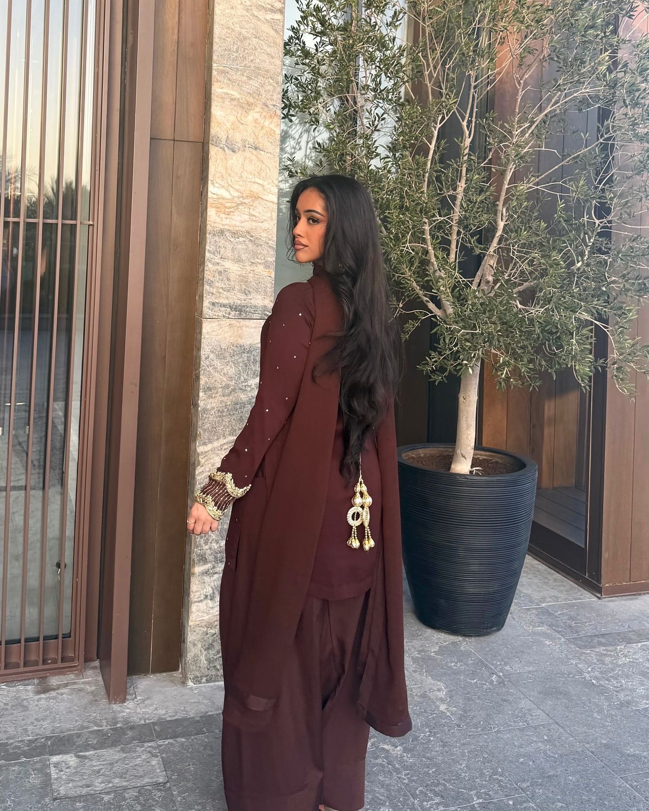 22b41f10-ec14-4ab1-912f-e95ee66f649e GEORGETTE FARSHI SET - Image 4