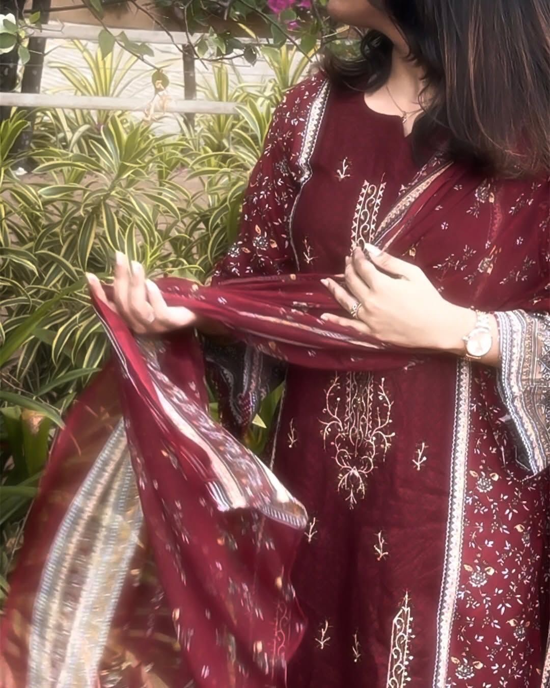 28c3384b-01e4-4b7b-9130-e920d23445a1 EMBRODERD PREMIUM UNSTITCHED LAWN - Image 7