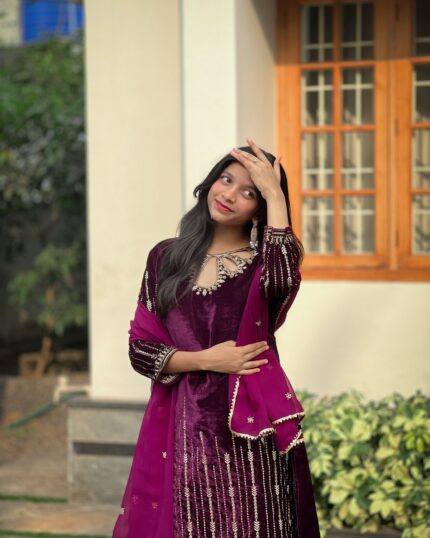 CLASSY VELVET PARTY WAER SET