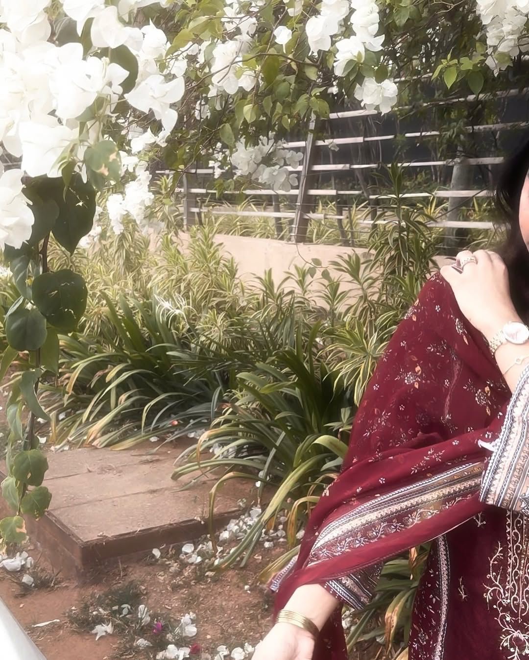 832afbcd-9a9b-4eec-8ca9-1f367096b764 EMBRODERD PREMIUM UNSTITCHED LAWN - Image 5