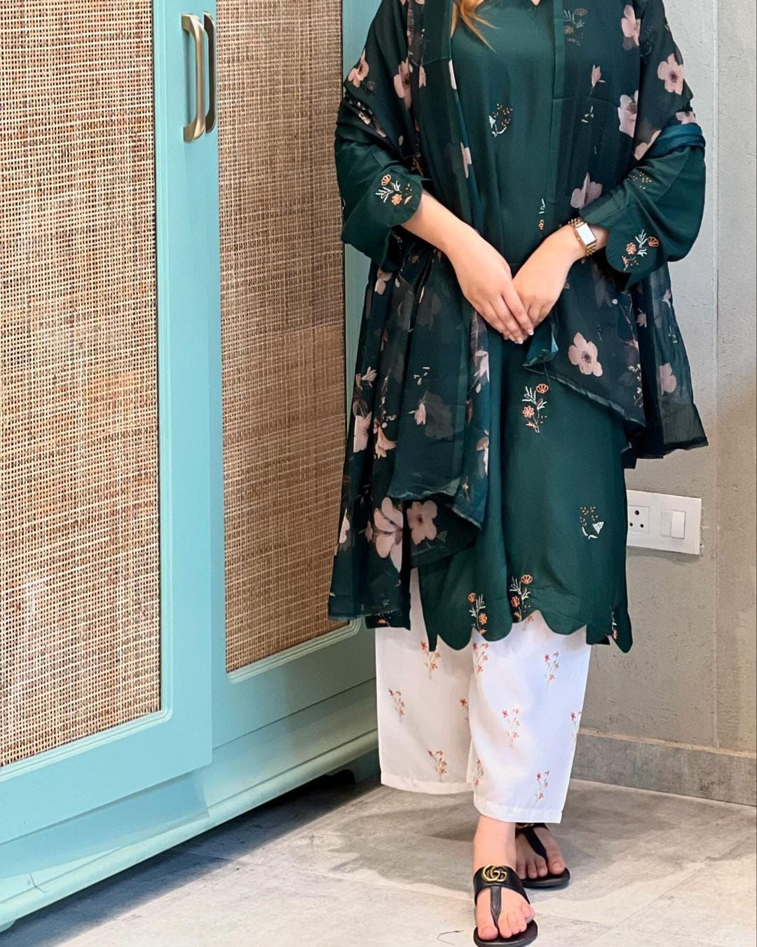 whatsapp-image-2025-07-04-at-10-56-23-pm PREMIUM RAYON PAKISTANI SET - Image 3