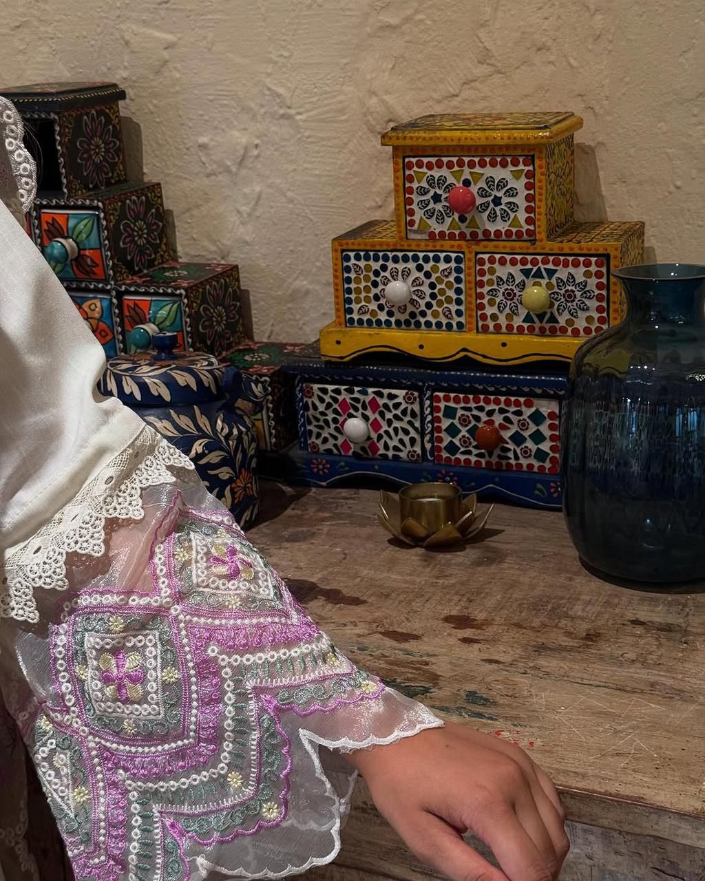 whatsapp-image-2025-07-06-at-2-44-29-pm-1 PREMIUM SALWAR SET - Image 3