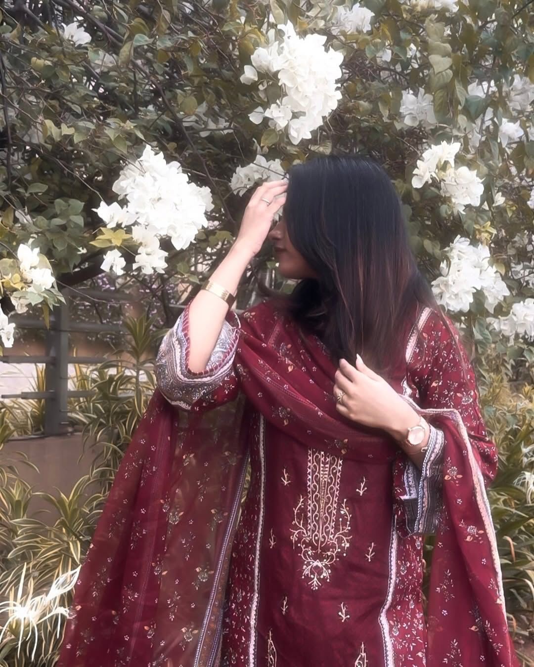 adfad165-88e3-4bfa-a41d-5745da828ccf EMBRODERD PREMIUM UNSTITCHED LAWN - Image 8