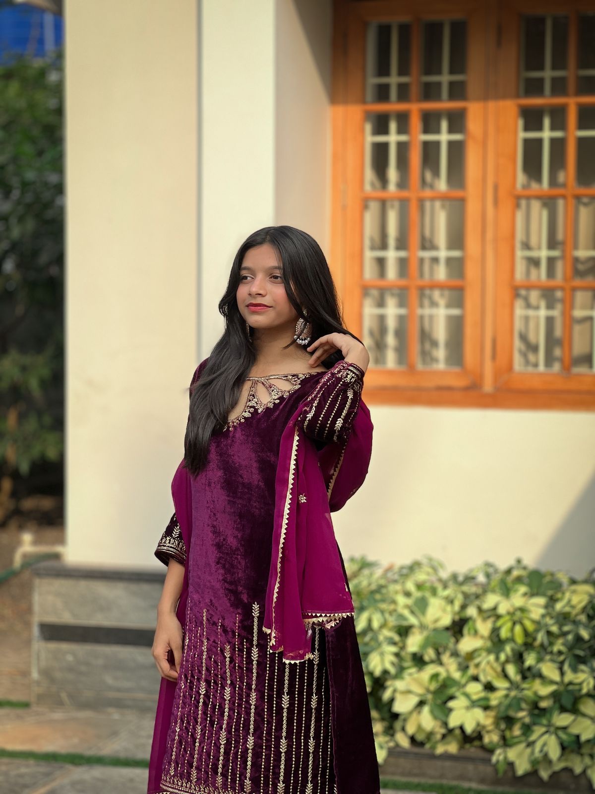 cd8b9981-910a-41cd-8561-6353b09d2ebe CLASSY VELVET PARTY WAER SET - Image 6