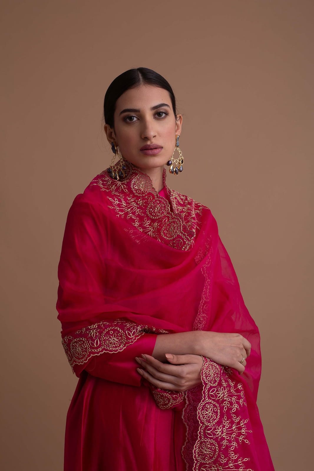 fd1cfcb2-6c89-4161-8ef3-9fe2f53e3129 SIMPLE PINK SUIT - Image 3