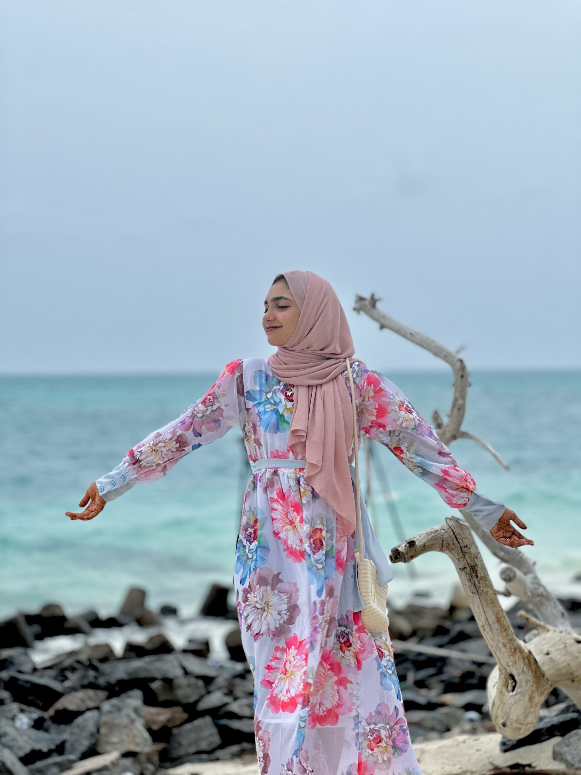 img_0336 FLORAL MAXI GOWN - Image 4