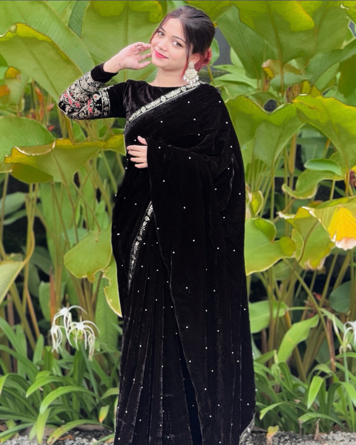 screenshot-2 LUXURY VELVET SAREE - Image 5